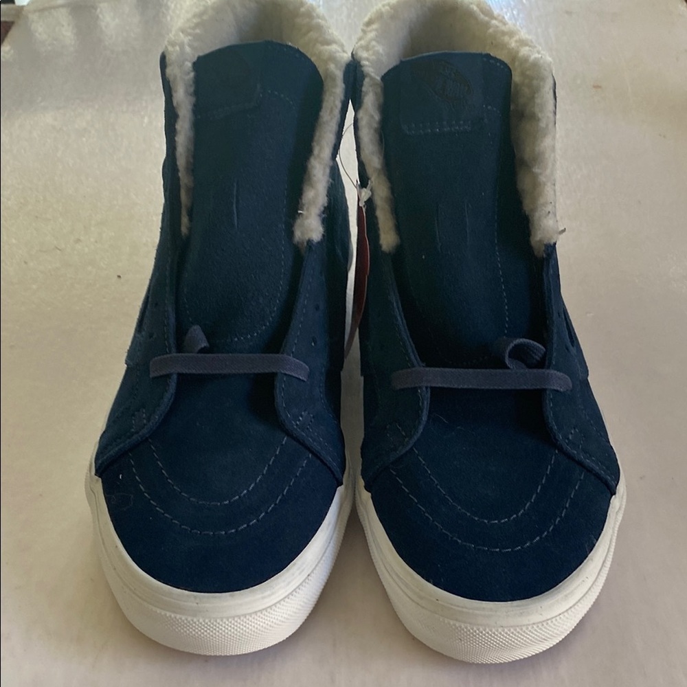 VANS SK8-Hi Cozy Hug Navy Blue Suede Sneakers #721500 8.5 Men’s/ 10 Women’s NWT